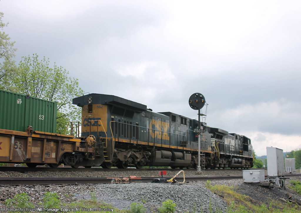 Eastbound intermodal